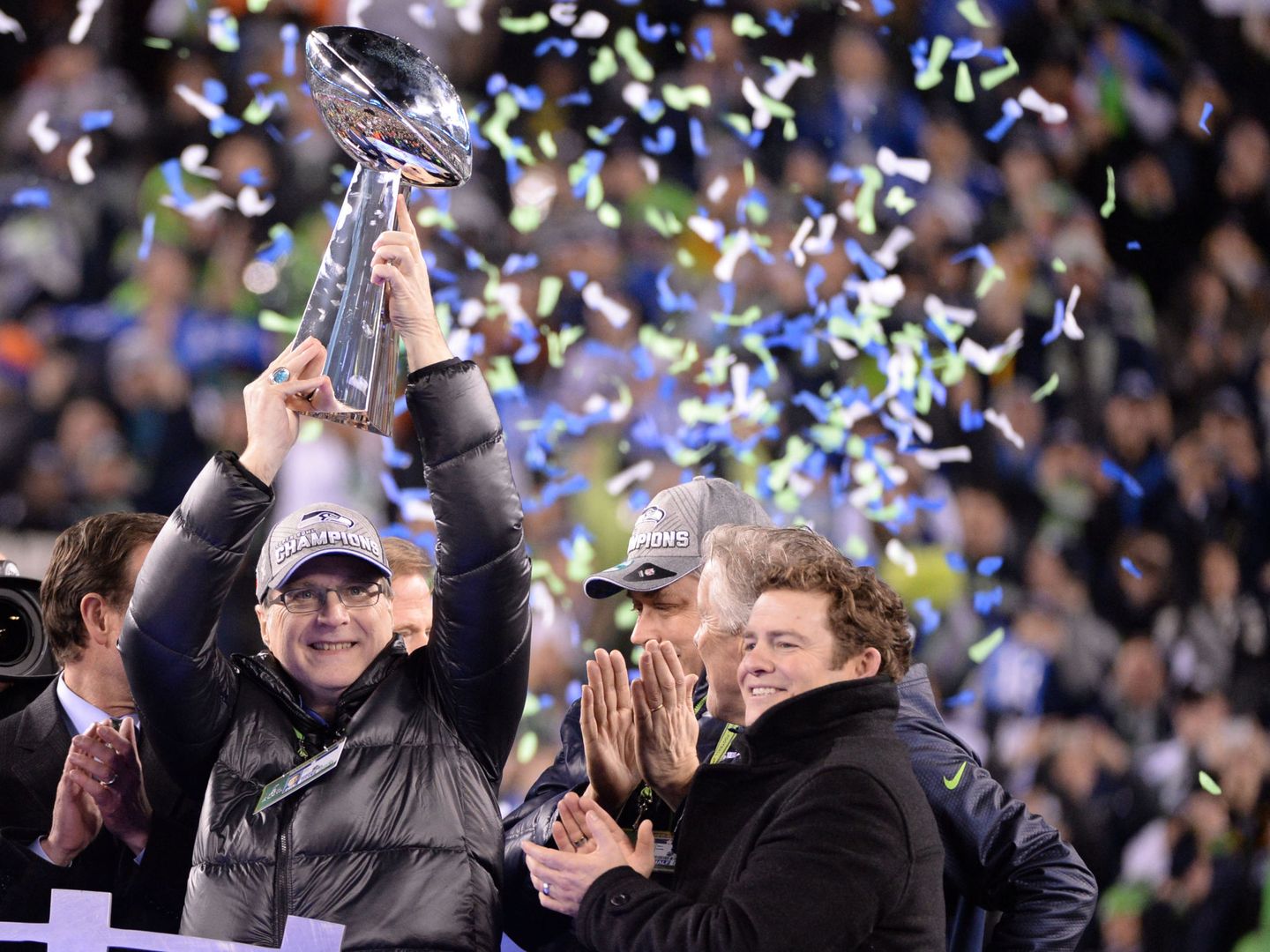 Allen festejando la Super Bowl que sus Seattle Seahawks ganaron a los Denver Broncos. Foto: Robert Deutsch.