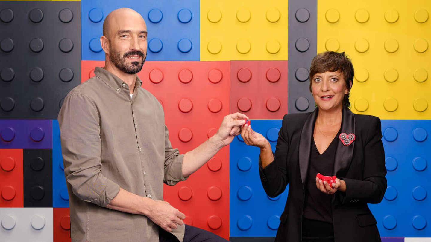 Pablo y Eva, jueces de 'Lego Masters'. (Atresmedia)