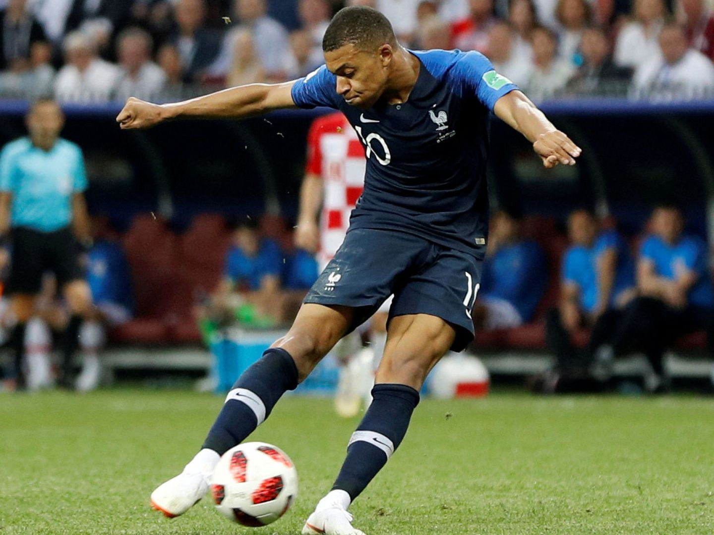 Mbappe marca en la final del Mundial. (Reuters)