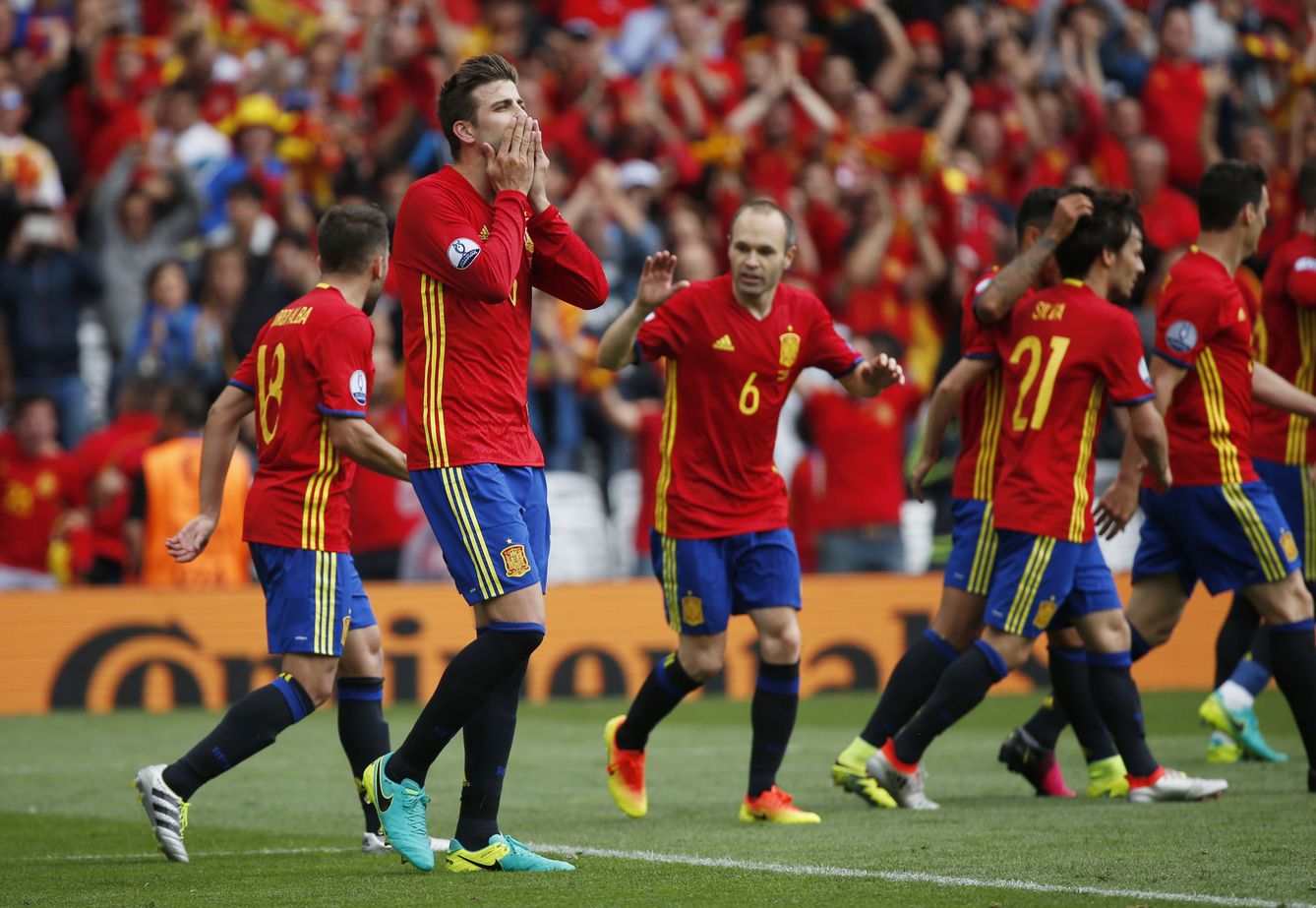 Piqué marcó el gol de la victoria de la selección española (Sergio Pérez/Reuters)