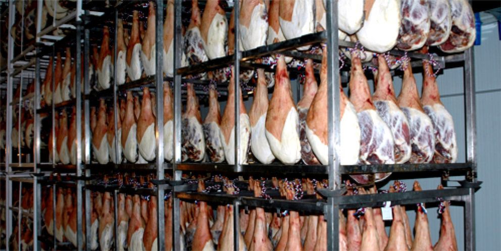 Foto: La industria del ibérico recorta un 35% los precios del jamón de bellota y estanca sus ventas