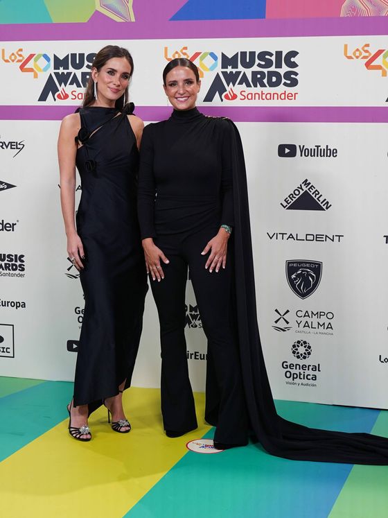 María y Marta Pombo en la alfombra roja de LOS40 Music Awards 2023. (CP)