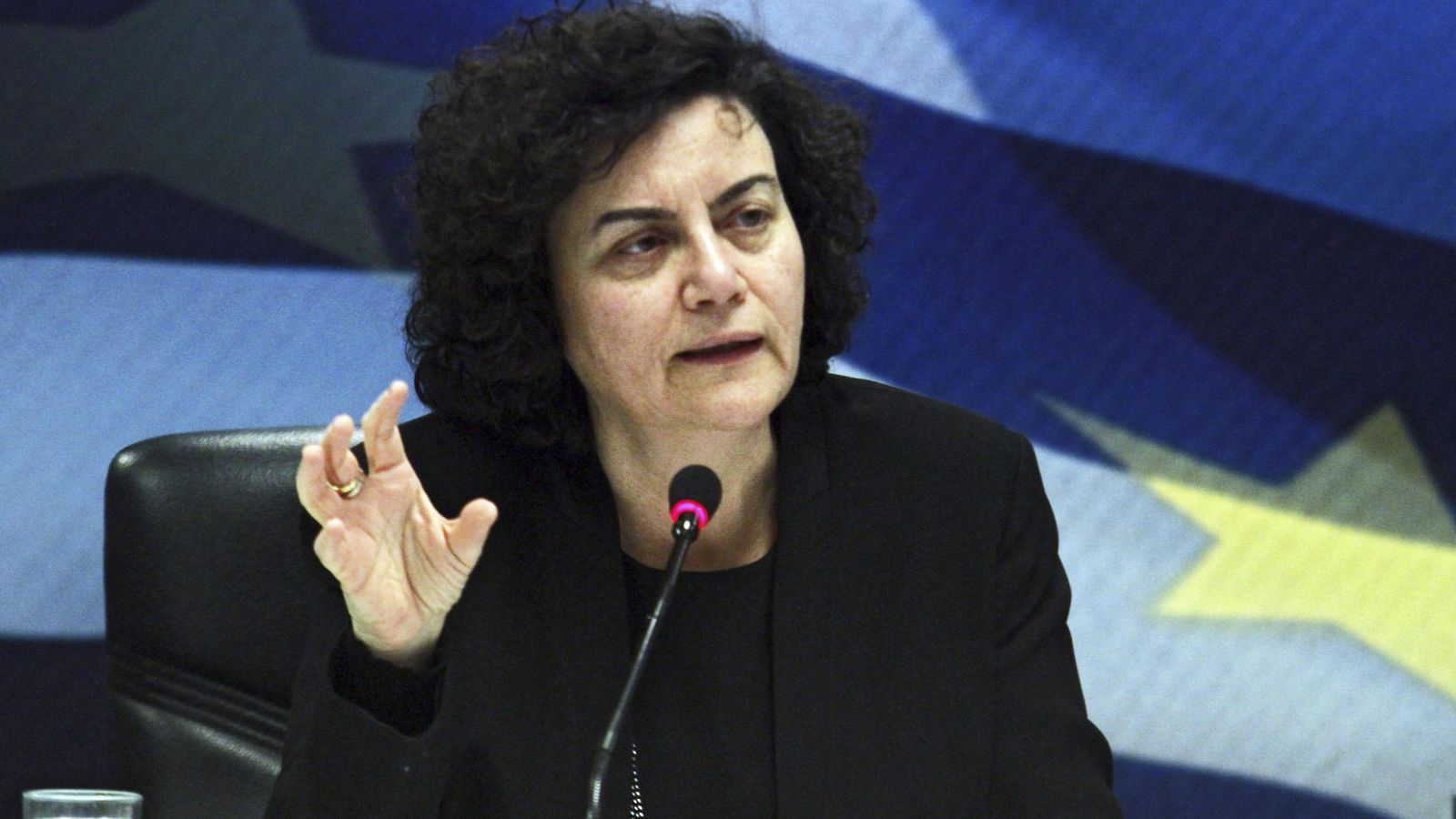 Foto: Nadia Valavani ha dimitido de su cargo como viceministra de Finanzas de Grecia (EFE)