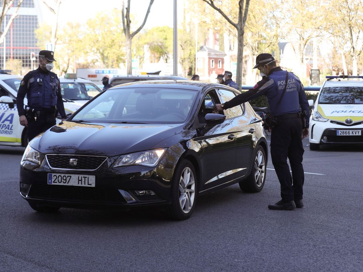 Foto: ¿Cuánto dinero cobra un Policía local en Castilla-La Mancha? Lo que se gana al mes por salario base y por complementos (EFE/Kiko Huesca)
