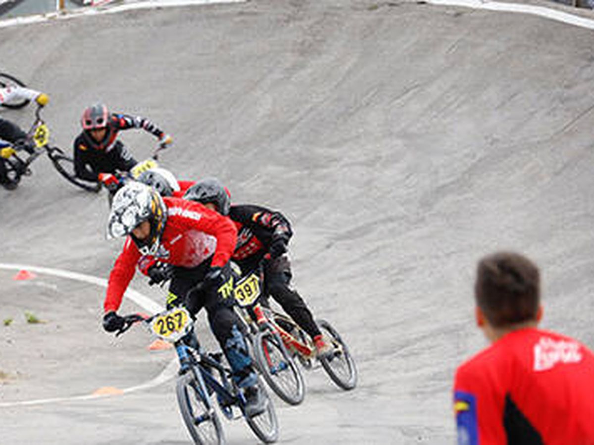 Foto: Vista de una competición de BMX. (Ayuntamiento de Móstoles)