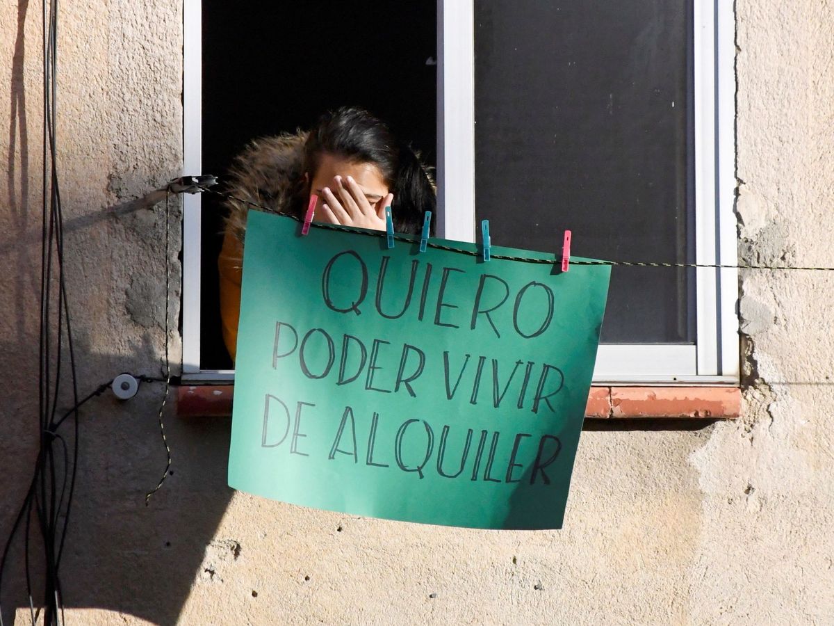 Foto: Imagen de archivo de un desahucio en Segovia. (EFE/Pablo Martin)
