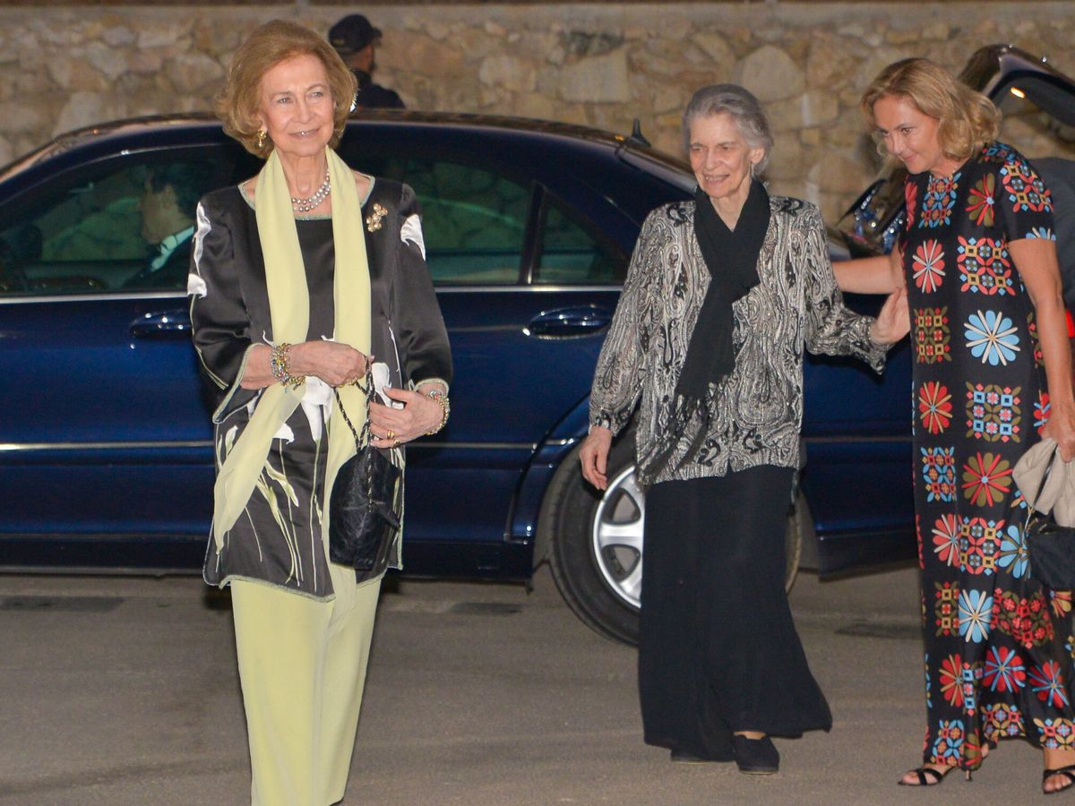 Foto: La reina Sofía y la princesa Irene, en Mallorca. (EFE/Antonio Paz)