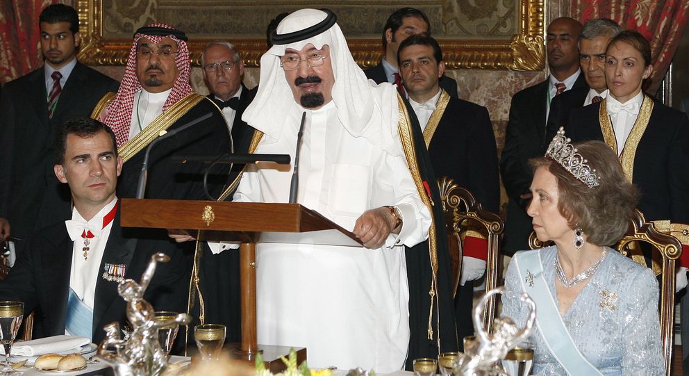 El rey de Arabia Saudí, Abdalá bin Abdelaziz al Saud, con la Reina Sofía y Felipe VI