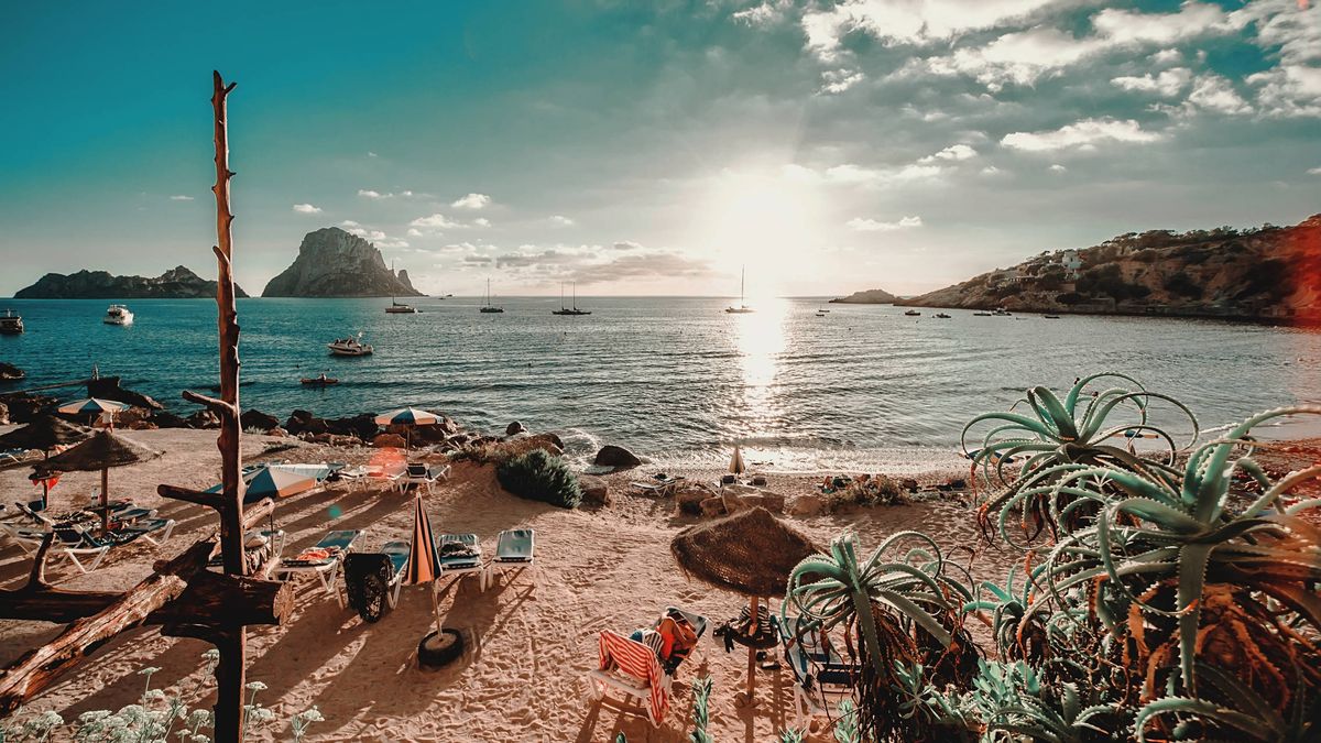 Seis planes al aire libre para descubrir la cara más activa de Ibiza