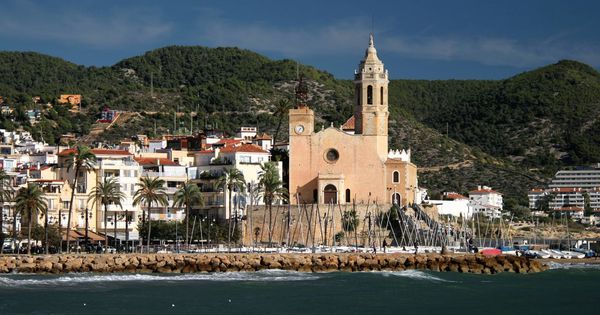 Foto: Iglesia de San Bartolomé y Santa Tecla en Sitges. (Jorge Franganillo)
