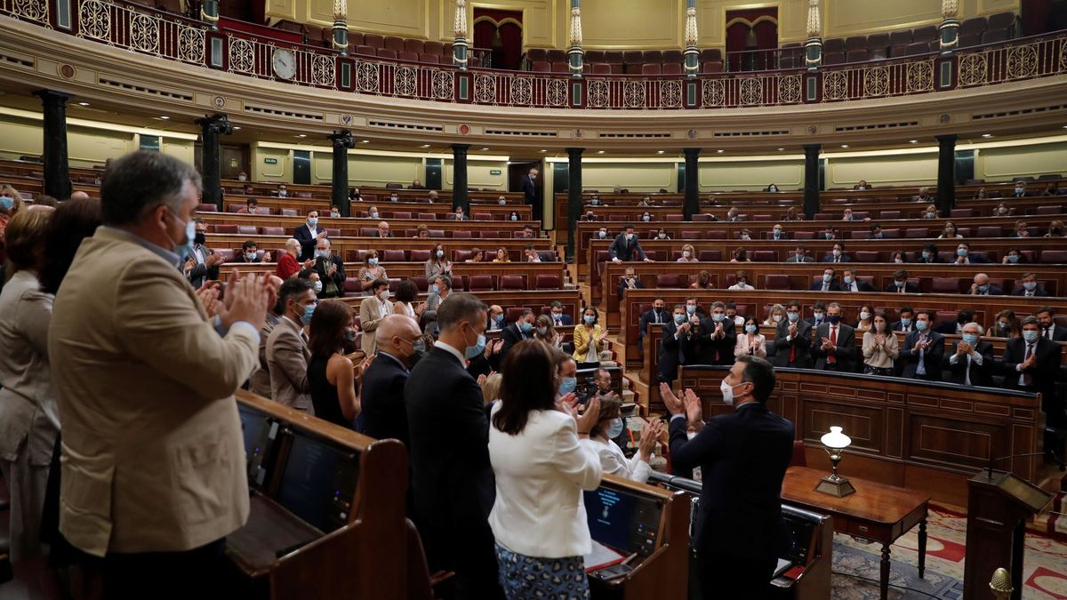 Vox anuncia una moción de censura contra Sánchez en otoño y el PP avanza su rechazo