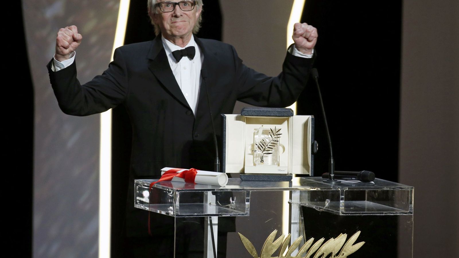 Foto: Ken Loach gana la Palma  de oro en Cannes con "I, Daniel Blake". Foto: Eric Gaillard/Reuters