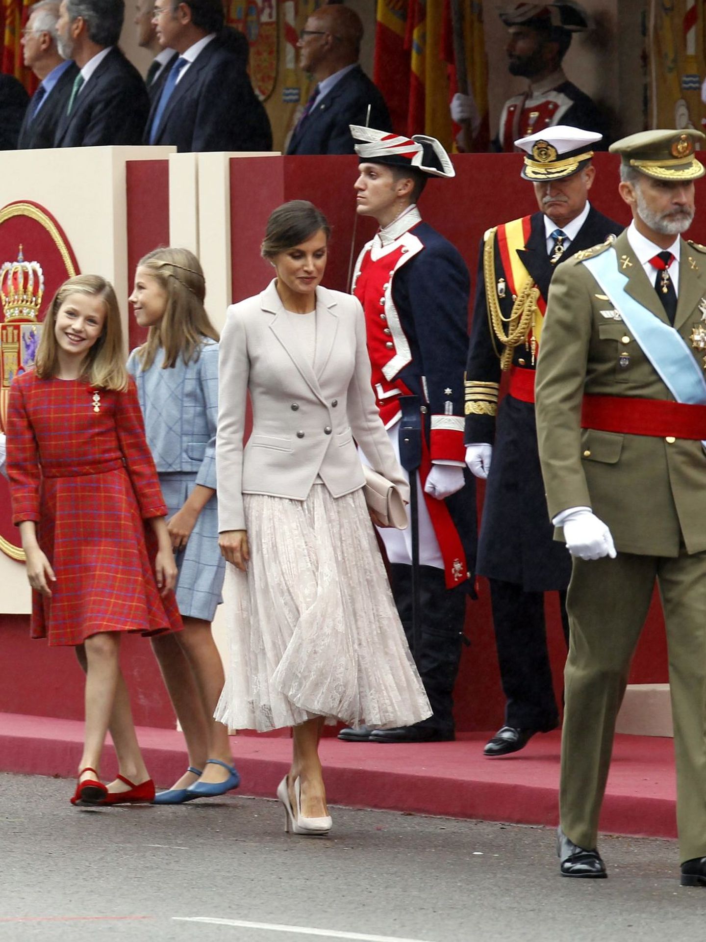 La reina Letizia y sus hijas, Leonor y Sofía, el 12 de octubre en Madrid (Cordon Press)