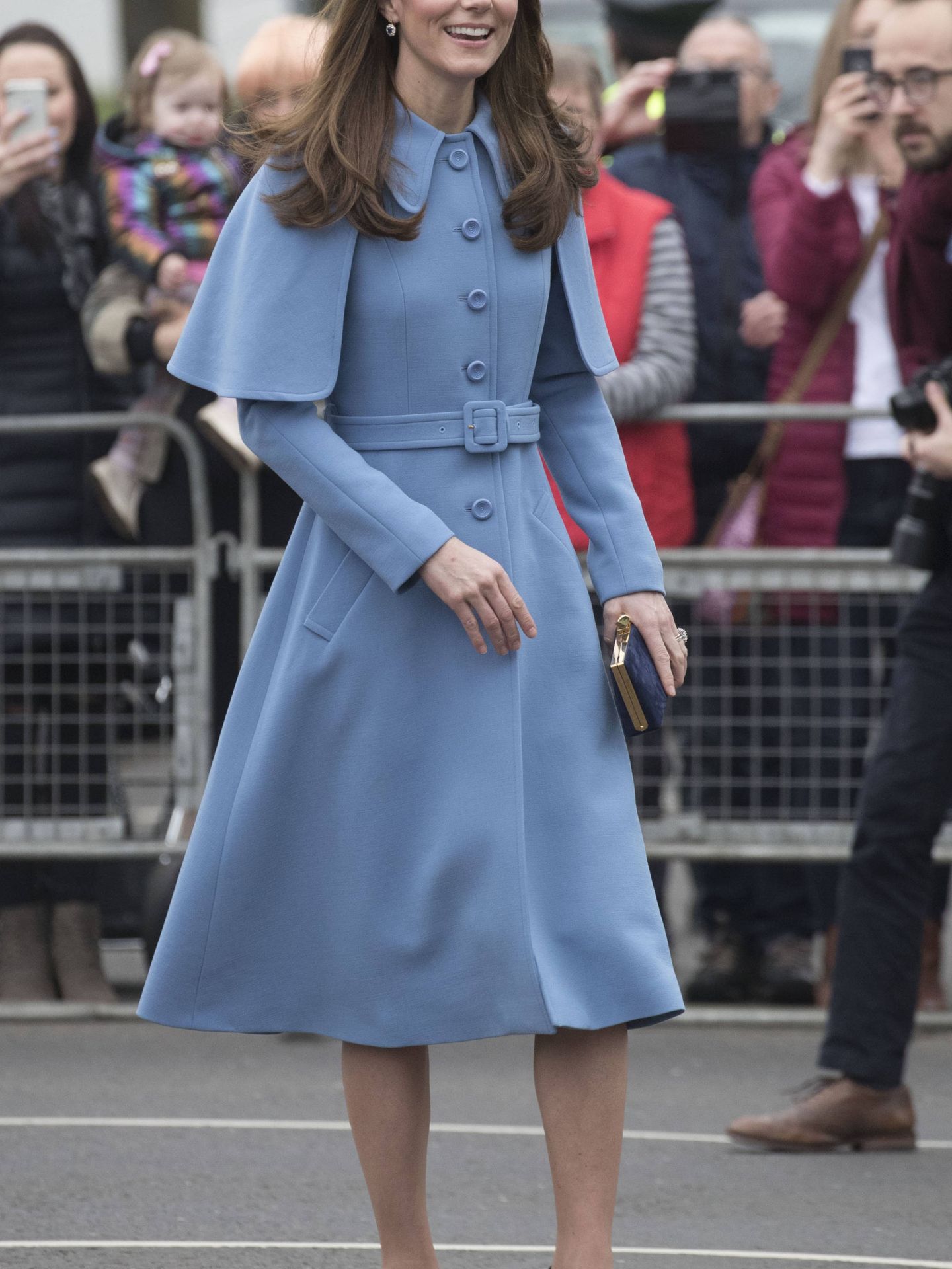Kate con abrigo en tono pastel. (Getty)