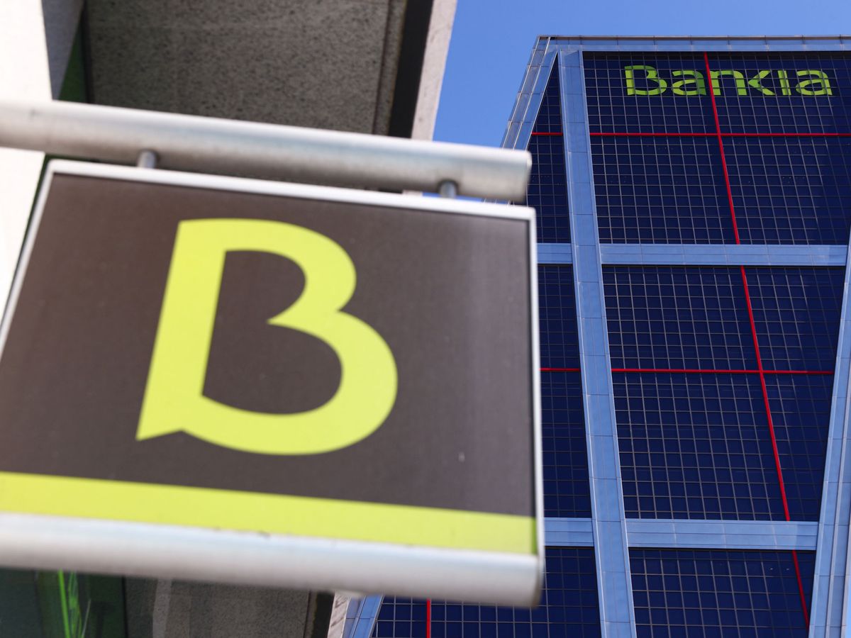 Foto: Logo de Bankia frente a la sede de la entidad, en Madrid. (Reuters)