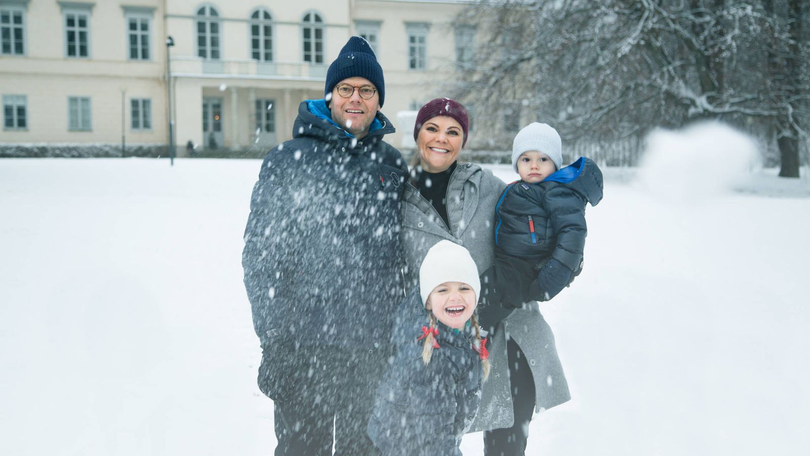 Foto: Victoria y Daniel de Suecia con sus hijos, Estelle y Oscar. (Gtres)