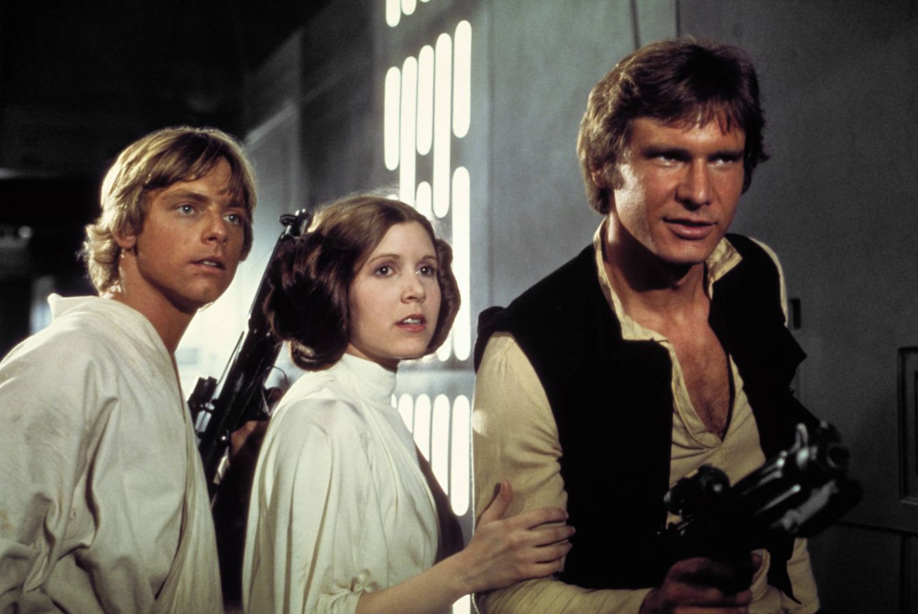 Mark Hamill, Carrie Fisher y Harrison Ford en una imagen de la película