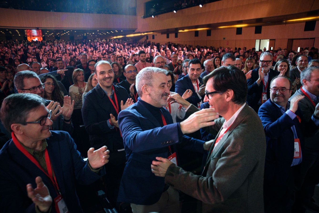 Jaume Collboni junto a Salvador Illa en el XV Congreso del PSC. (Europa Press/Alberto Paredes)