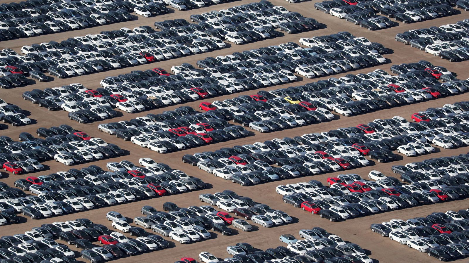 Foto: Coches de Volkswagen y Audi en Victorville, Califormia (EEUU). (Reuters)