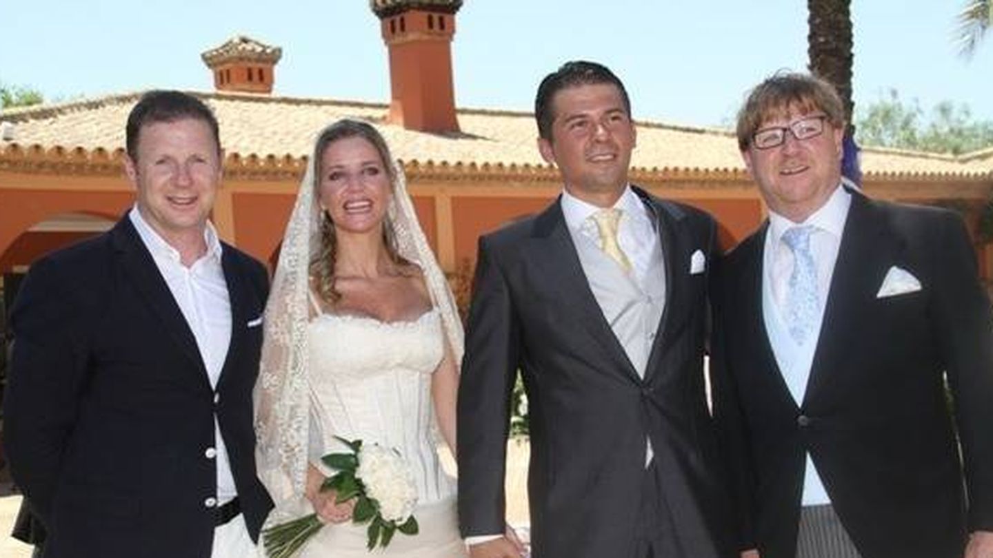 Jorge y Carlos Cadaval durante la boda de Patricia Cadaval. (Sevilla Press)