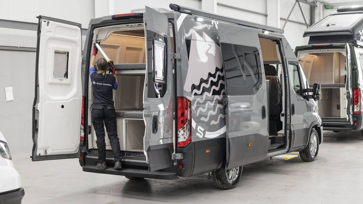 Así se 'camperiza' una Iveco Daily Camper: de furgoneta a hogar sobre ruedas en una semana