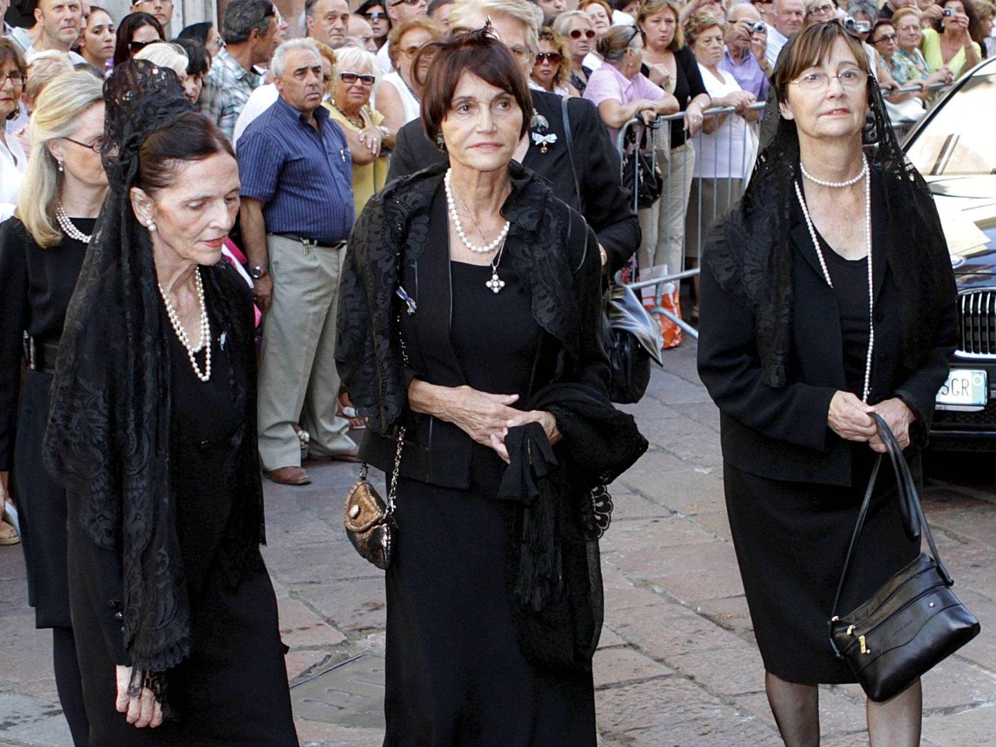  María Teresa de Borbón-Parma, en el funeral de Carlos Hugo de Borbón-Parma. (Cordon Press)