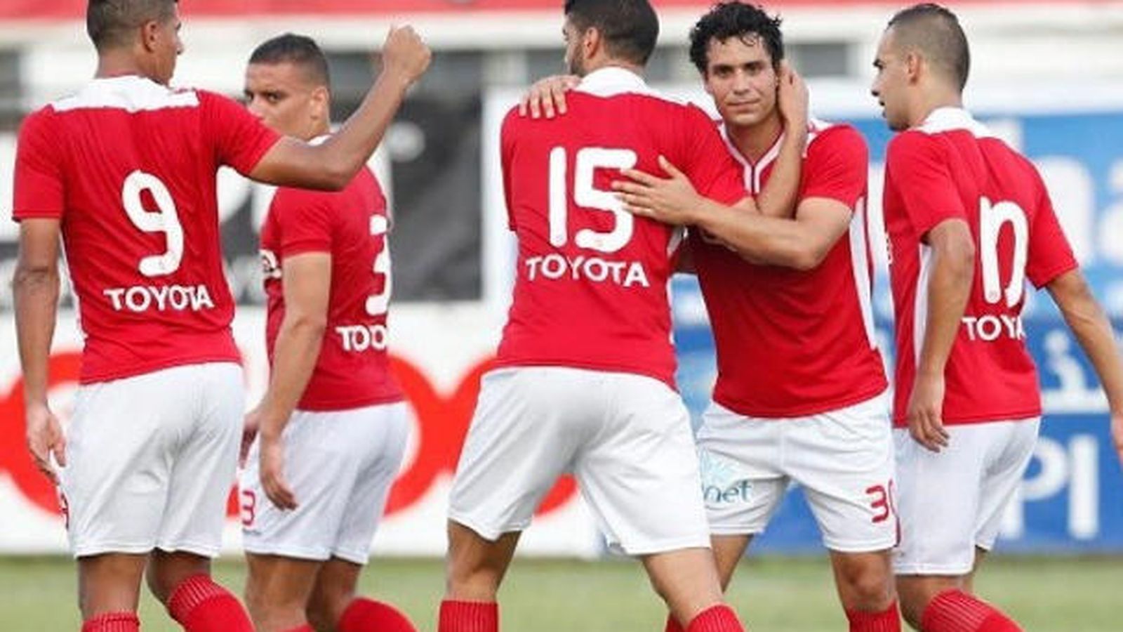 Foto: Los jugadores del Etoile celebran un gol durante la presente temporada.