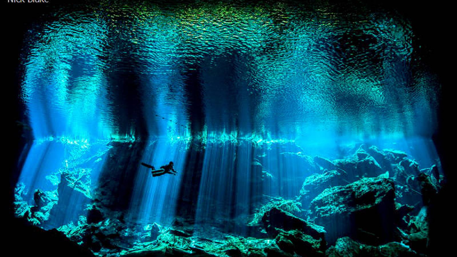 Foto: Buzo en el fondo del mar  (Nick Blake, Reino Unido)