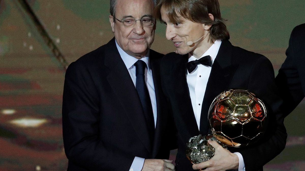 Las carcajadas de Florentino Pérez por el Balón de Oro a Modric