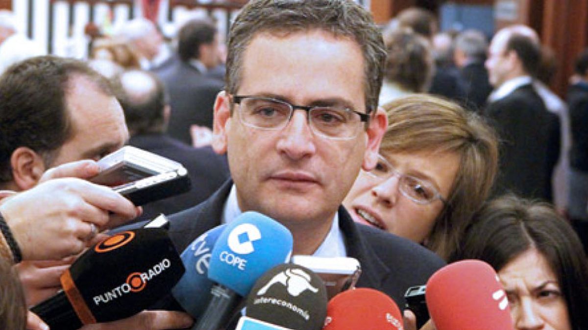 Basagoiti: "Es imposible y aberrante plantear un Gobierno entre el PP y Batasuna"