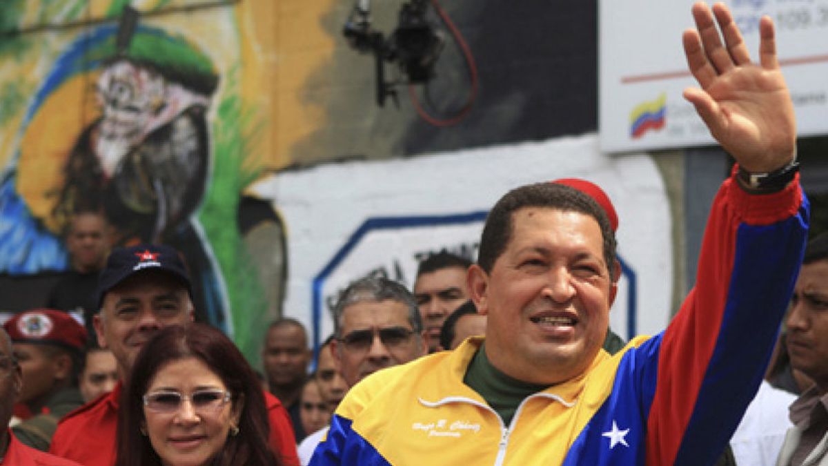 El Gobierno, incapaz de defender los intereses españoles amenazados por Chávez