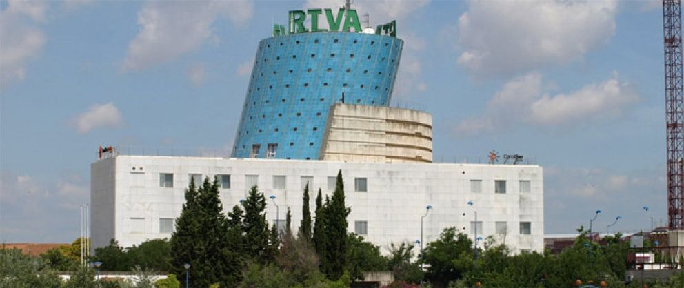 Foto: IU quiere cambiar la ley para volver a nombrar a dedo al director de la RTVA