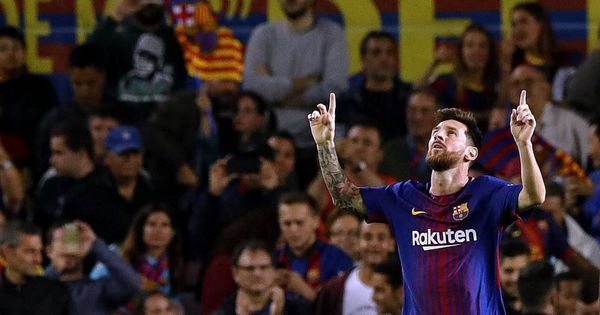Foto: Messi celebra uno de los tres goles que le marcó al Espanyol. (EFE)