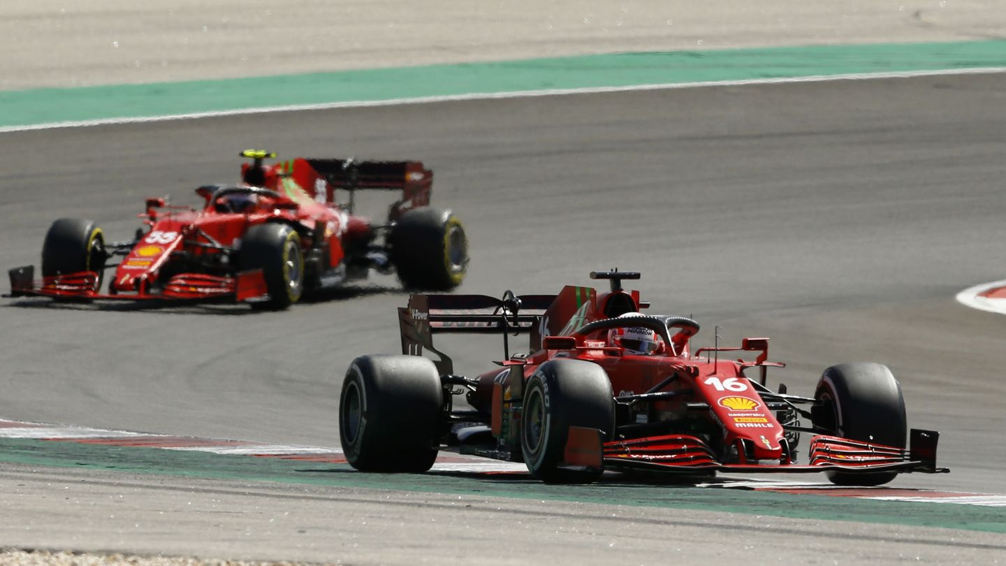 Tanto Sainz como Leclerc se refirieron a la fallida estrategia de Ferrari en Portimao, en la que el español llevó la peor parte