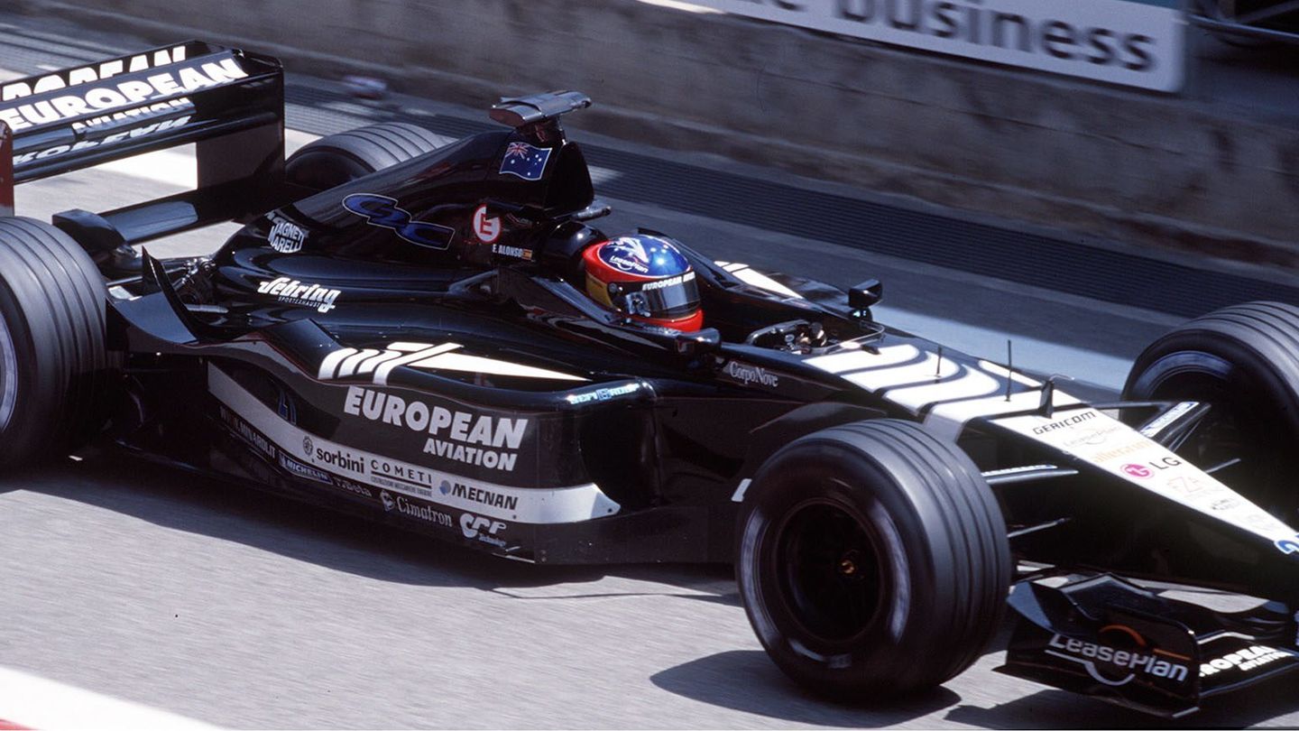 Desde que hace más de dos décadas, Fernando debutara en F1 con el equipo italiano Minardi, siempre ha habido conexión especial con los transalpinos