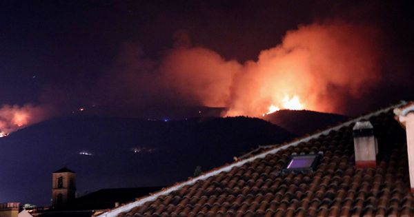 Foto: Incendio en Miraflores (Madrid) en pleno Parque Nacional de Guadarrama. (EFE)