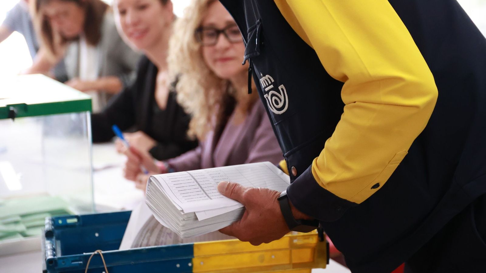 Cómo votar por correo en las elecciones generales: plazos para pedirlo, dónde y cómo hacerlo