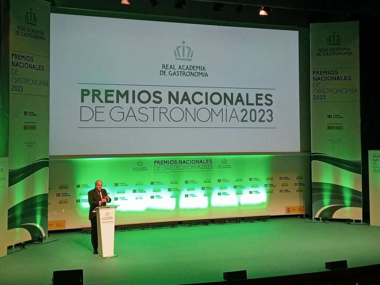 Luis Suárez de Lezo en su discurso de presentación de los Premios Nacionales de Gastronomía 2023. (Rafael Ansón)