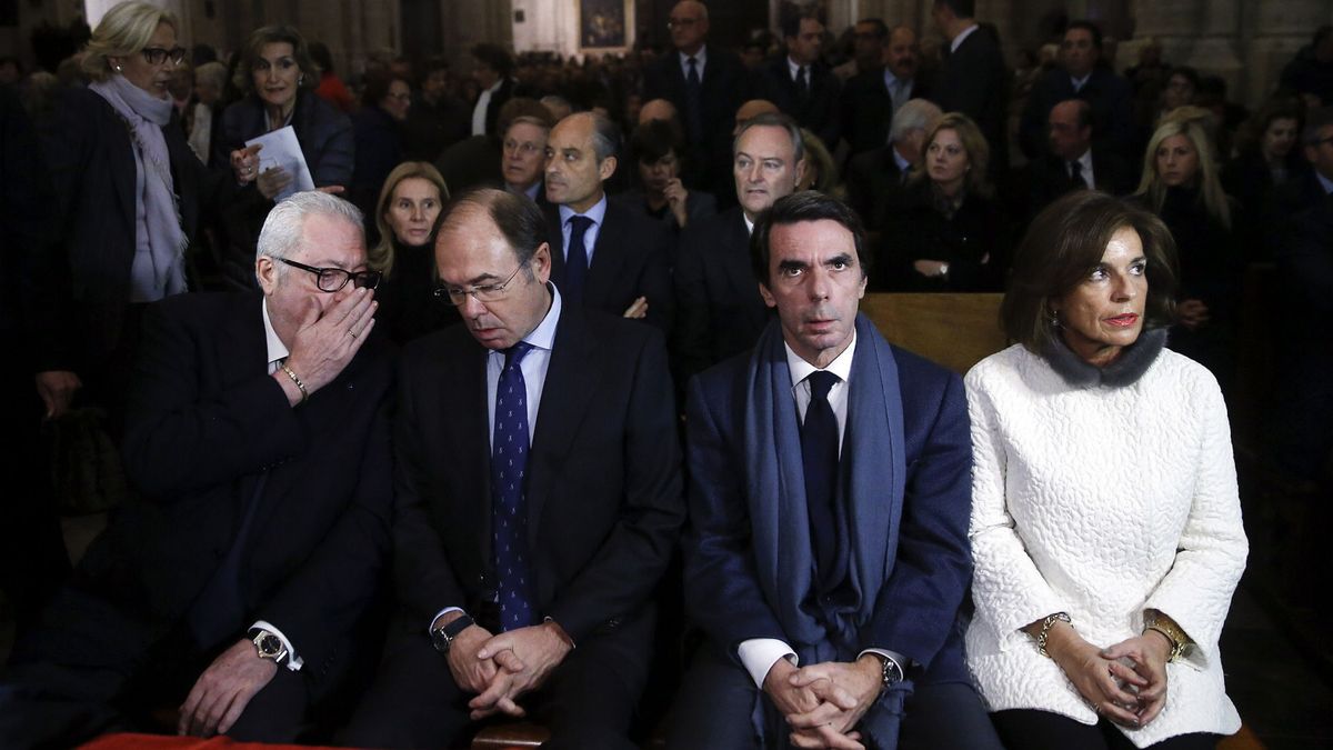 Aznar y la vieja guardia del PP despiden a Barberá en primera fila tres días después