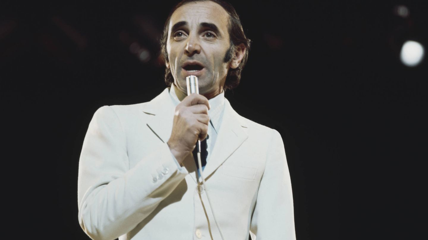 Charles Aznavour, en una foto de archivo de 1970. (Getty)