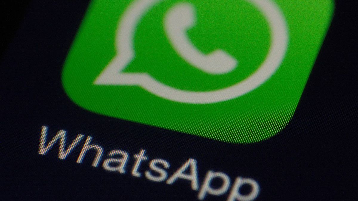 Telefónica registra un alza del 700% en el uso de whatsapp al arrancar la cuarentena