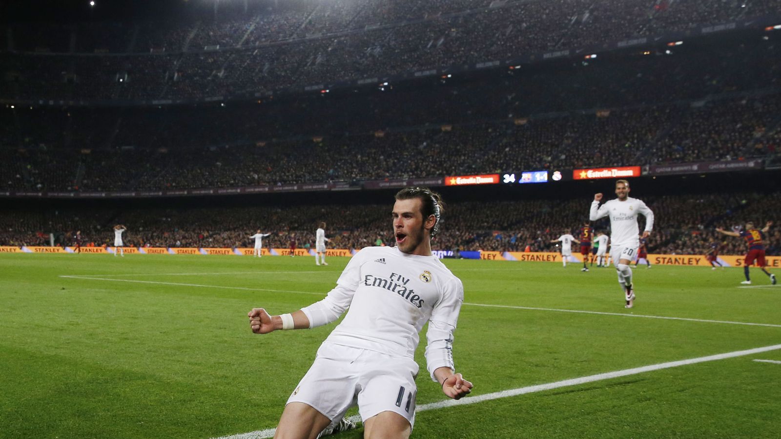 Foto: Gareth Bale celebra gol que anuló el árbitro (Juan Medina/EFE)