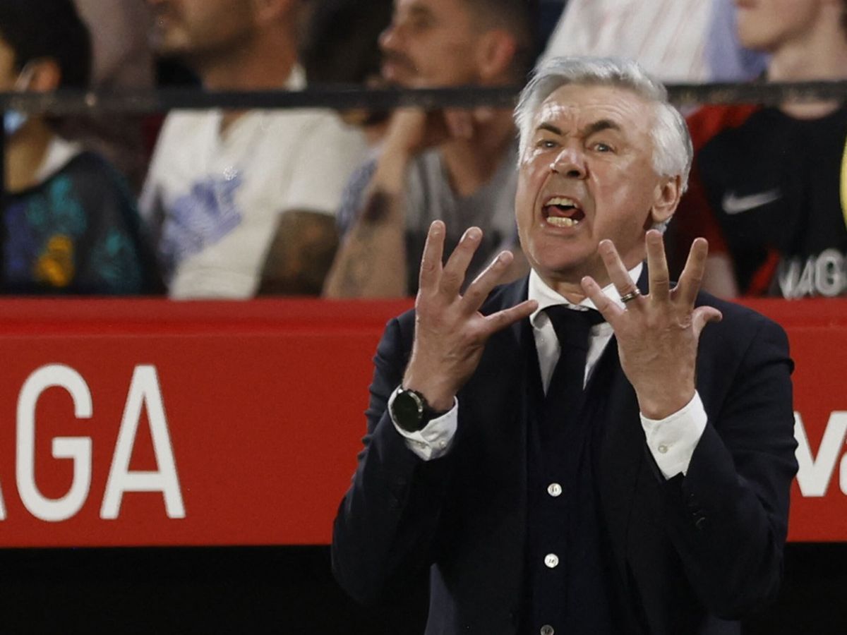 Foto: Ancelotti muestra su rabia en el partido contra el Sevilla. (Reuters/Marcelo Del Pozo)