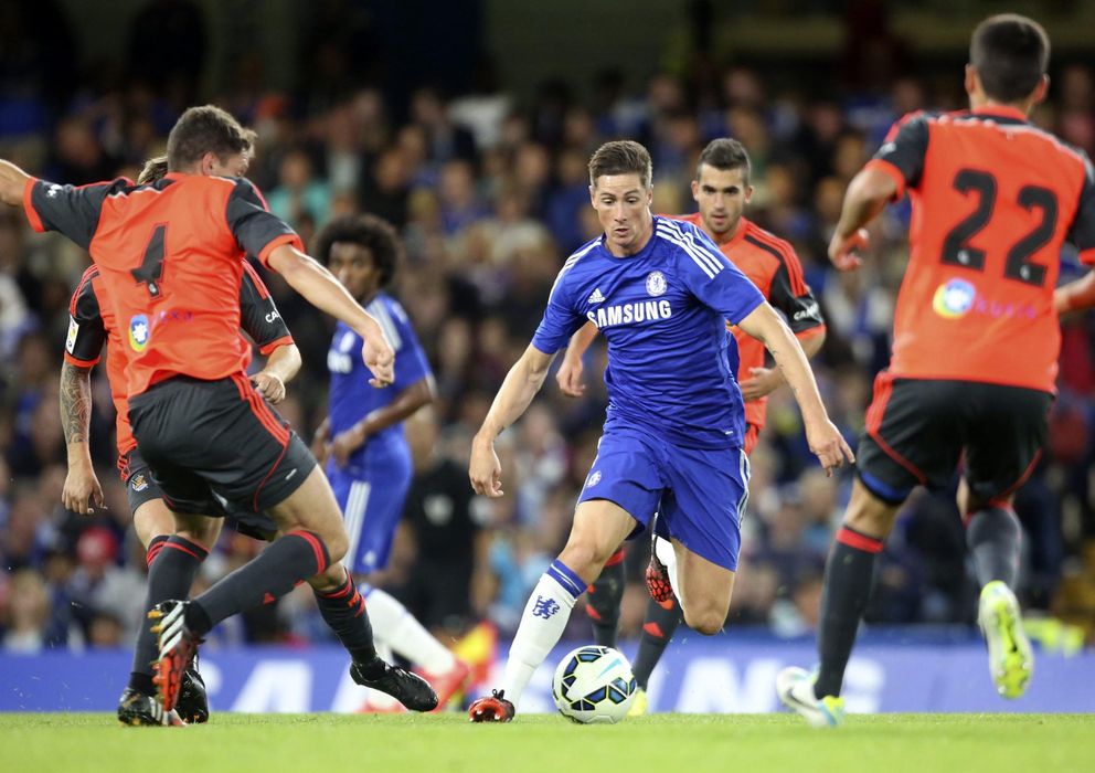 Foto: Torres cambiará en breve el 'blue' por el 'rossonero' (EFE).