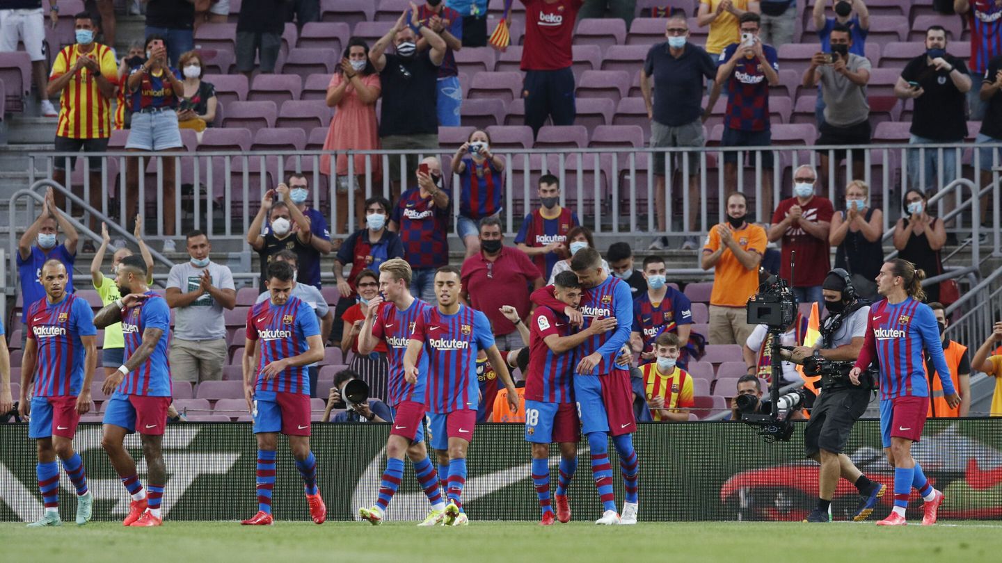 El FC Barcelona, uno de los equipos que más necesita la vuelta total del público a los estadios. (EFE)