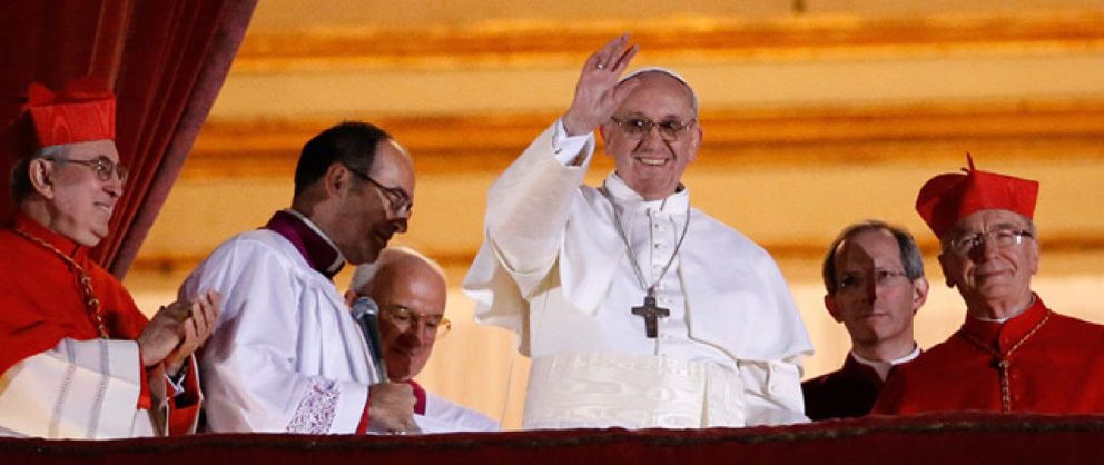 Foto: El Papa a los cardenales: "Que Dios os perdone por lo que habéis hecho"