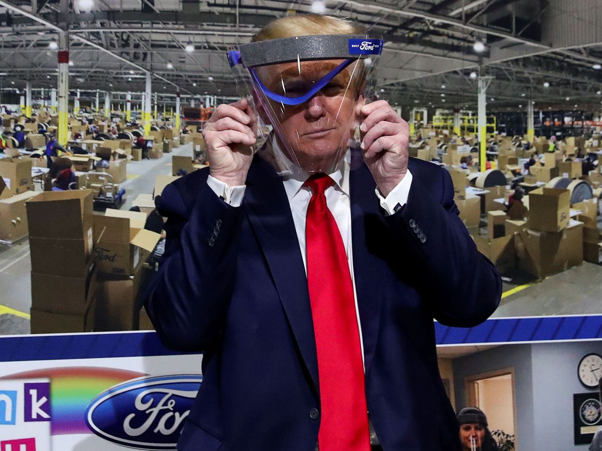 Foto: Trump en su visita a Ford. (Reuters)