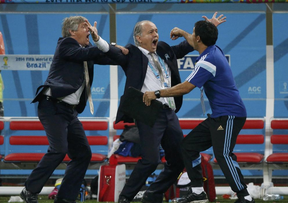 Foto: Sabella explotó de alegría tras los penaltis (Reuters)