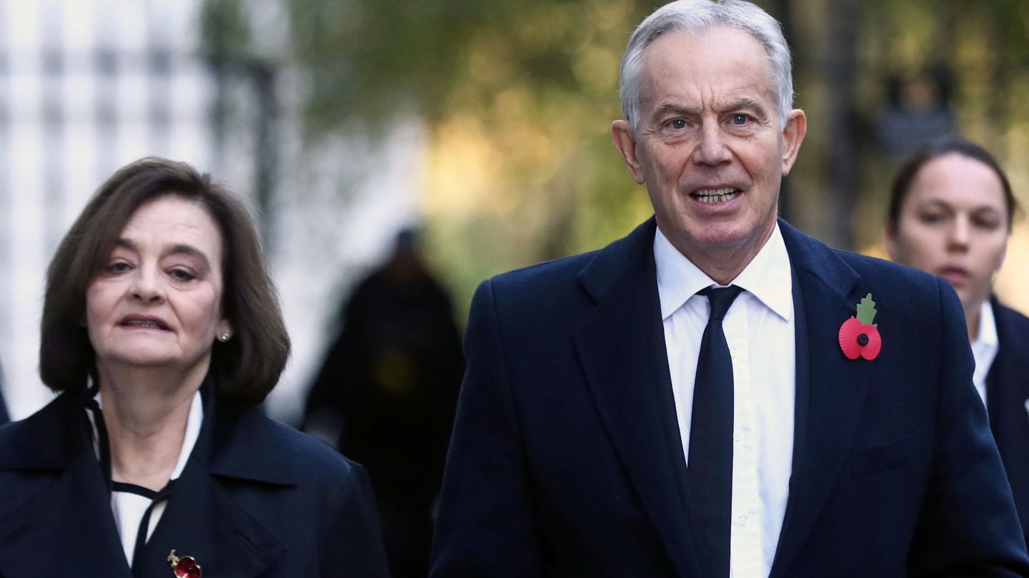 Cherie y Tony Blair. (Reuters)