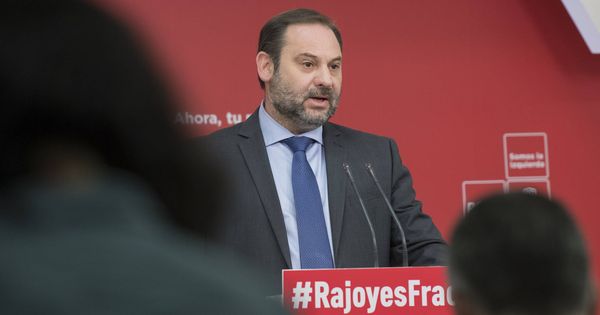Foto: José Luis Ábalos, secretario de Organización del PSOE, este 29 de diciembre en rueda de prensa en Ferraz. (Borja Puig | PSOE)